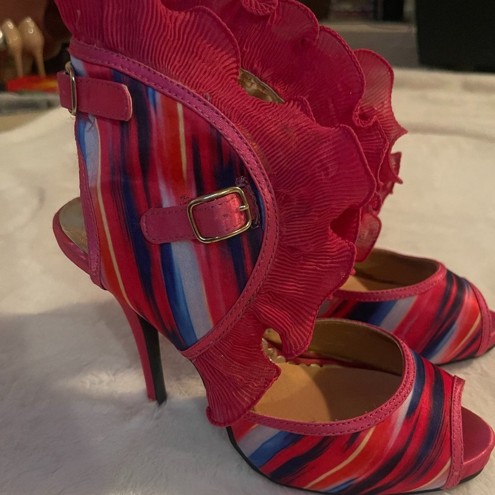 Wild Rose Fushia Watercolor Ruffle Heels 6.5